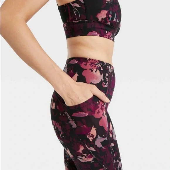 NWT Contour Power Waist  High Rise 7/8 Purple Print Leggings All In Motion - Picture 2 of 15